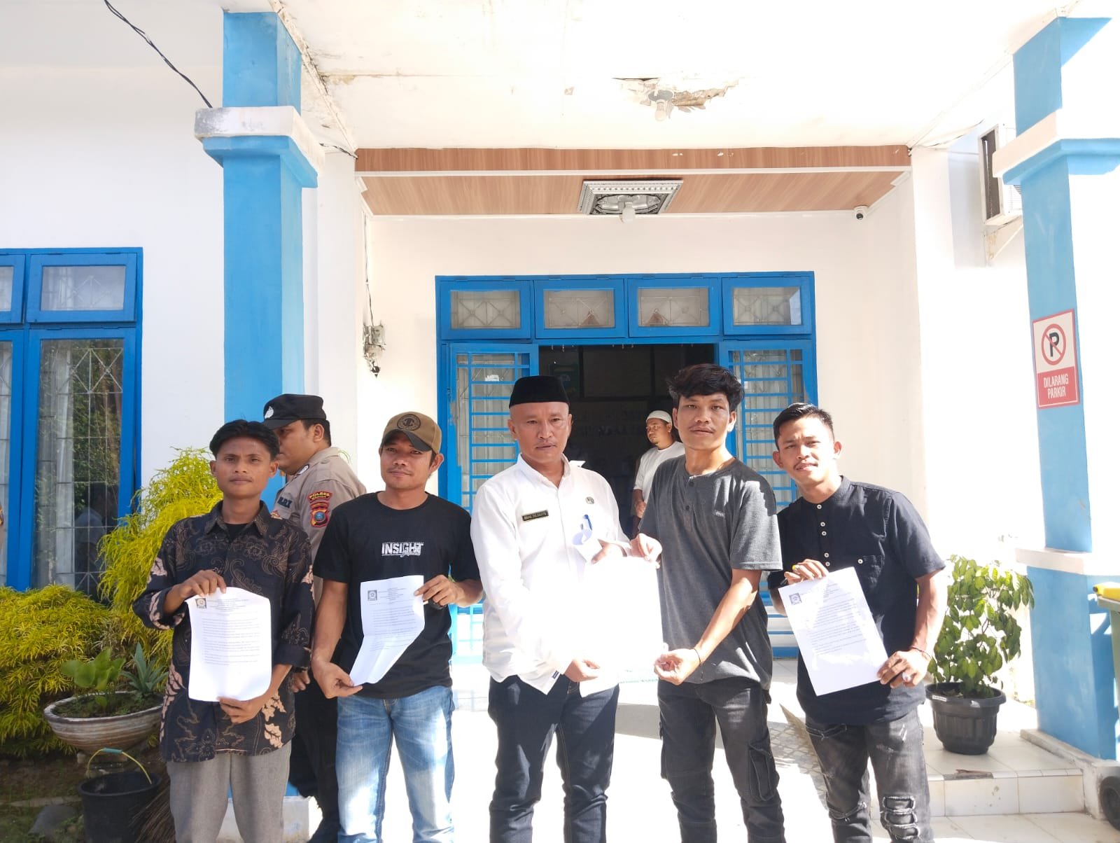 DPP FORKAMP Madina Demo Minta Bupati Copot Kepala Dinas Pendidikan