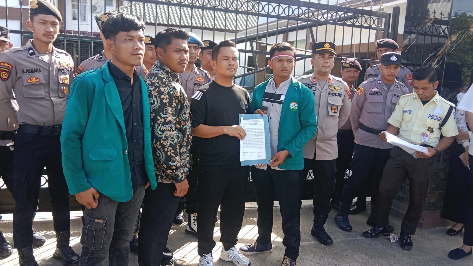 Dinilai Tidak Ada Transparansi, Aliansi Mahasiswa Peduli STAIN MADINA Adakan Aksi Damai