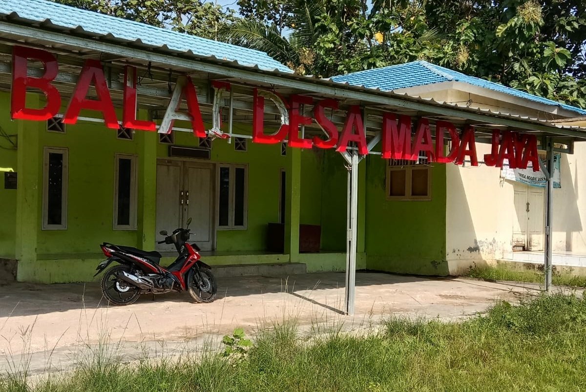 Pelayanan Publik Dipertanyakan, Kantor Desa Mada Jaya Pukul 08.45 WIB Masih Tertutup